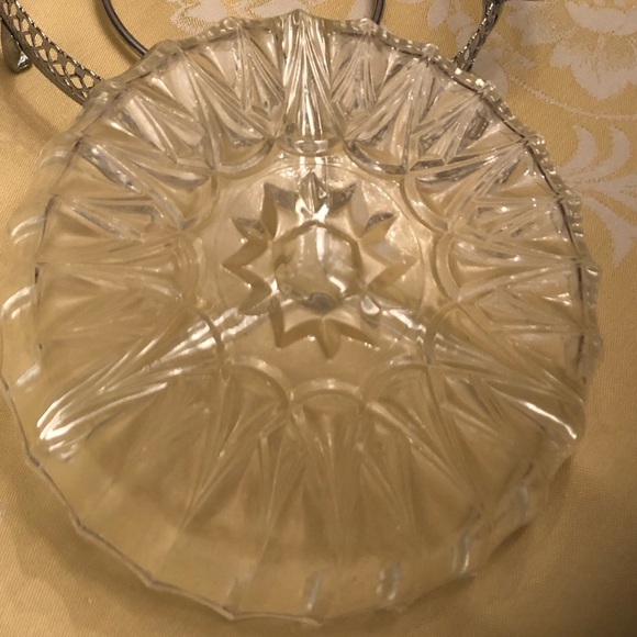 Vintage 1970’s, 2 piece divided antipasto round crystal/cut glass serving dish - Picture 3 of 3